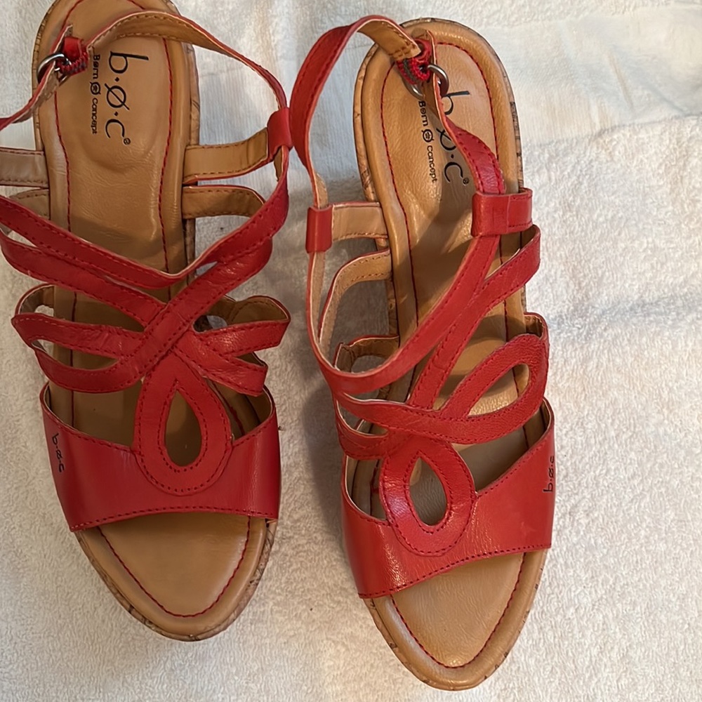 Red Sandals - Picture 2 of 4